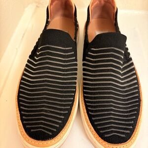 UGG Black and Gray Knit Slip-On Loafers